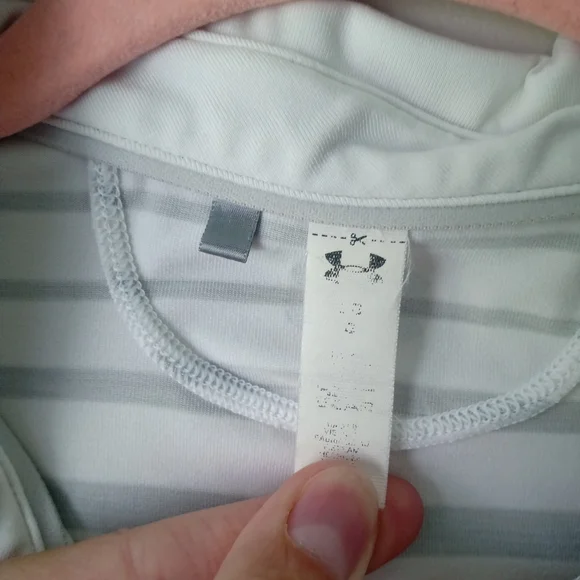Under Armour Golf Blouse - Picture 3 of 3